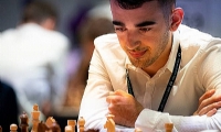 Ermeni satranççılar Dubai`de düzenlenen uluslararası turnuvanın 4. turunda zafer kazandı