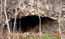Yerevan`ın en eski mağarasında zengin bir kültür koleksiyonu bulundu