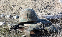 ​Azerbaycan 2 Ermeni askerin kemik parçalarını Ermenistan`a teslim etti