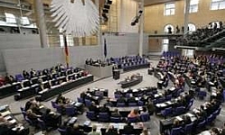 Fransa`daki gibi bir soykırım yasası Almanya`da da kabul edilebilir