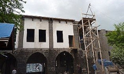 Diyarbakır Sp.Giragos’ta ayin bu yıl tamamıyla onarılmış manastır kompleksinde gerçekleştirilecek