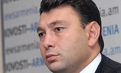 Şarmazanov: Türkiye ve Azerbaycan üst düzey yetkilileri sankli mantıksız demeçlerde bulunma yarışına başlamış gibiler