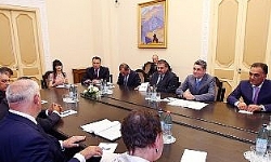 Ermenistan başbakanı: Ermeni-Romen ilişkilerinin genişlemesi yönünde büyük potansiyel var
