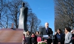 Paris’te Ermeni Soykırımı Kurbanı Kadınlara İthaf Edilen Anıt Açıldı