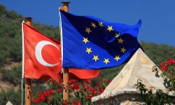 Եւրոպական Միութիւնը Կը Քննադատէ Թուրքիոյ Մէջ Հիմնարար Իրաւունքներու Սահմանափակումները