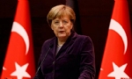 Merkel`den Türkiye`ye: Ermeni Soykırımı kararına saygı duyun