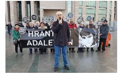 Hrant`ın Arkadaşları Duruşma Öncesi Adliye Önündeydi