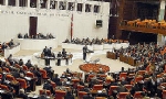​Türkiye meclisinde Ermeni soykırımı ve Kürdistan diyenlere ceza geliyor