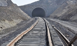 Bakü-Tiflis-Kars demiryolu hizmete giriyor