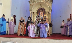 ​İran tarihinde ilk kez Ermeni kilisesinde kadın diyakoz takdis edildi