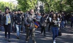 Ermenistan’da Sarkisyan’a karşı protestolar