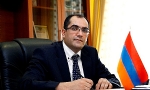 ​Ermenistan Gençlik ve Spor Bakanı istifa edip protestoculara katıldı