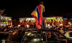 Ermenistan’da “Kadife devrim”in zaferi: Cumhuriyetçi partisi geri adım attı