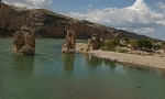 Türkiye’nin Batman’da inşa ettiği Ilısu Barajı Dicle sularını önemi derecede azalttı