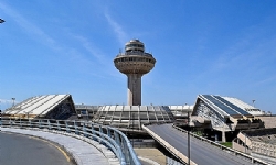​Ekim`de Ermenistan havalimanlarında yolcu trafiği yüzde 14.2 arttı