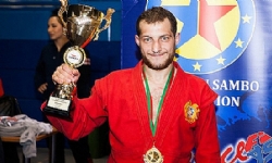 Ermeni sambocu Bükreş`teki Dünya Şampiyonası`nda ikincilik kazandı