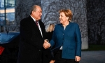 Ermenistan Cumhurbaşkanı, Berlin`de Almanya Başbakanı ile bir araya geldi
