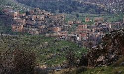 Üç mezhebe ait kiliselerin nadir bulunduğu tarihi bir köy