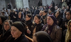 Irak’ta Noel, Resmi Bayram İlan Edildi[Irak’ta Noel, Resmi Bayram İlan Edildi