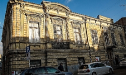 ​Tbilisi Ermeniler Derneği, Ermeni hayırsever Mantaşyan`ın evini kurtarma amacıyla Paşinyan`a açık