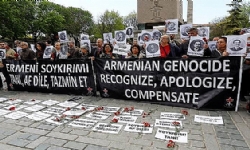 Ermeni soykırımı için iki anma töreni