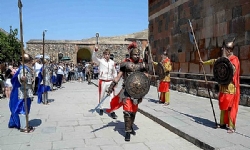 Artur Aleksanyan, 7. Pan Ermeni Oyunları`nın ikinci meşalesini yaktı