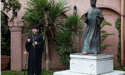 İstanbul’da Komitas Vardapet’in heykeli dikildi[İstanbul’da Komitas Vardapet’in heykeli dikildi