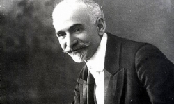 Mümtaz Ermeni şair Tumanyan’ın heykeli, Roma’daki Quirinal Sarayı’nın bahçesinde yerleştirilecek