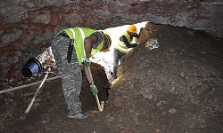 Pottery From Neolithic Age Found In Caves In Armenia’s Vayots Dzor.