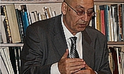 Bir gün Türk oluyorlar, ertesi gün ise Alban