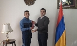 İranlı sporcudan Karabağ`da şehit düşen Ermeni atletin ailesine büyük jest