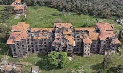 Büyükada Rum Yetimhanesi’nin restorasyonuna başlanmadı; her an çökebilir