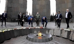 ​Gürcistan Savunma Bakanı, Ermeni Soykırımı Anıtı`nı ziyaret etti