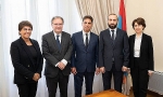 ​Paris`te Ermenistan Dışişleri Bakanı Fransa`lı Ermeni cemaati temsilcileri ile bir araya geldi