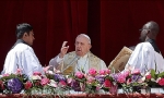 ​Papa, Paskalya mesajında `barış` vurgusu yaptı
