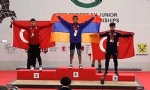 ​Ermeni halterci 2 Türk rakibini geçerek altın madalya kazandı