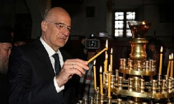 Yunan Bakan`dan Gökçeada`da Türkiye mesajı