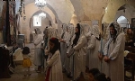 Mardin`de tarihi 2 kilisede `paskalya` ayini