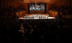 Atina’da ünlü Ermeni besteci Aram Khachaturyan’ın doğumunun 120. yıl donumune adanan konser düzenld