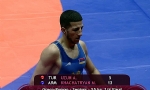 Bükreş`te düzenlenen Avrupa Şampiyonası`nda Ermeni güreşçi Türk rakibini mağlup etti