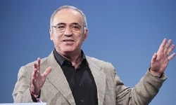 ​Kasparov`un ismi şimdi de terörist listesine eklendi