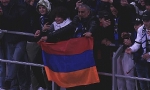 ​Inter-Empoli maçından sonra Ermeni futbol yıldızı formasını taraftara verdi