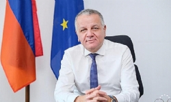 AB Büyükelçisi: AB, Ermenistan ile Azerbaycan arasındaki barış sürecini desteklemektedir